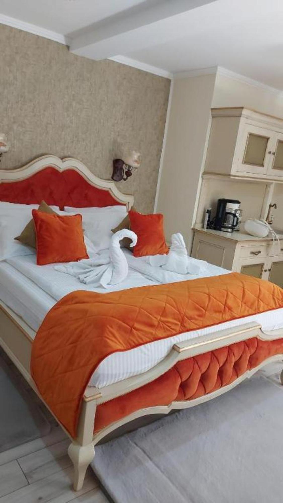 Cochet House Sibiu Aparthotel Buitenkant foto