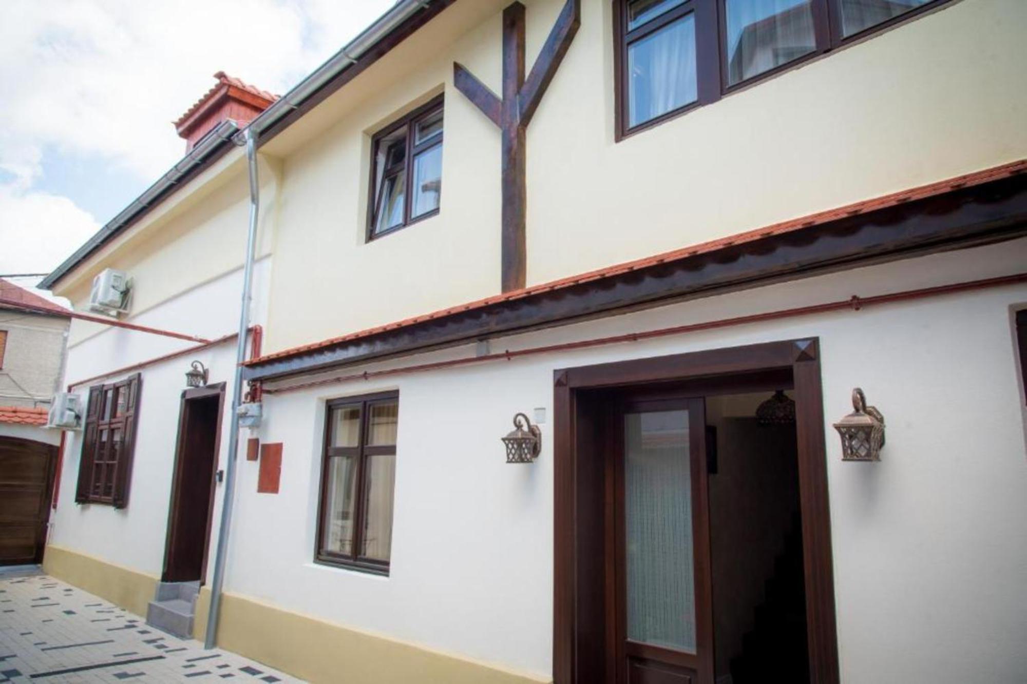 Cochet House Sibiu Aparthotel Buitenkant foto